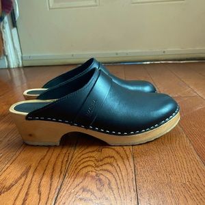 Maguba Clog Sz 40 black leather